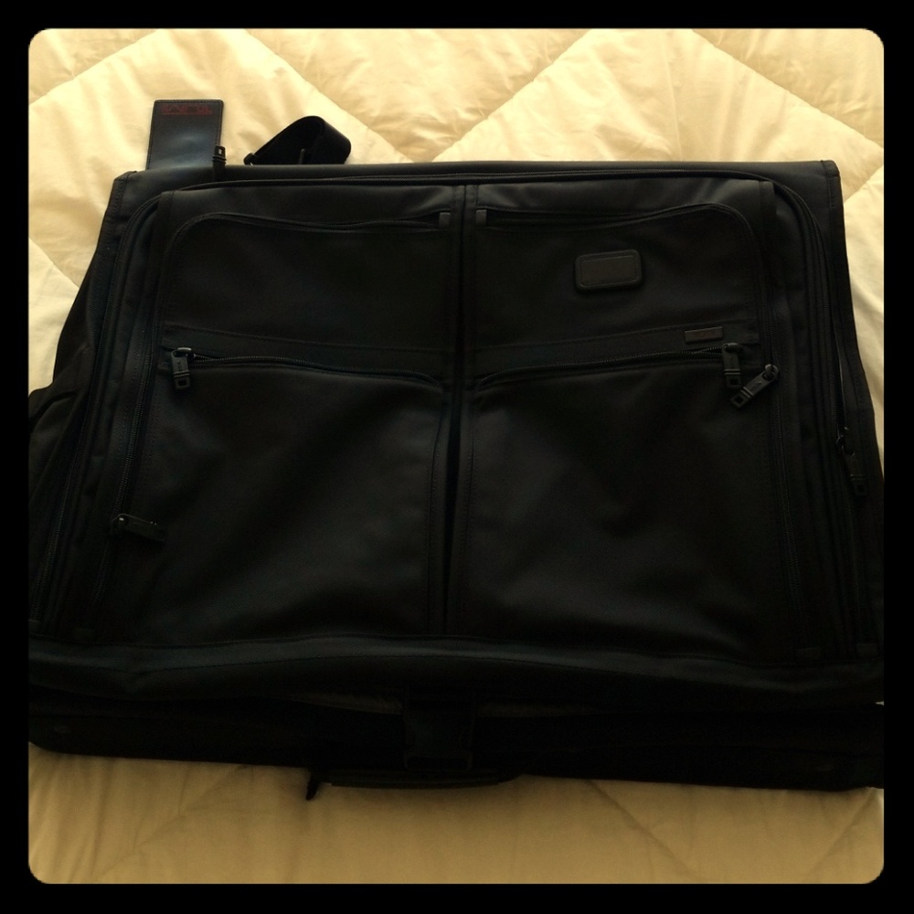 Tumi Alpha 2 Garment bag